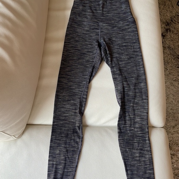 Lululemon Align Leggings - Picture 3 of 4